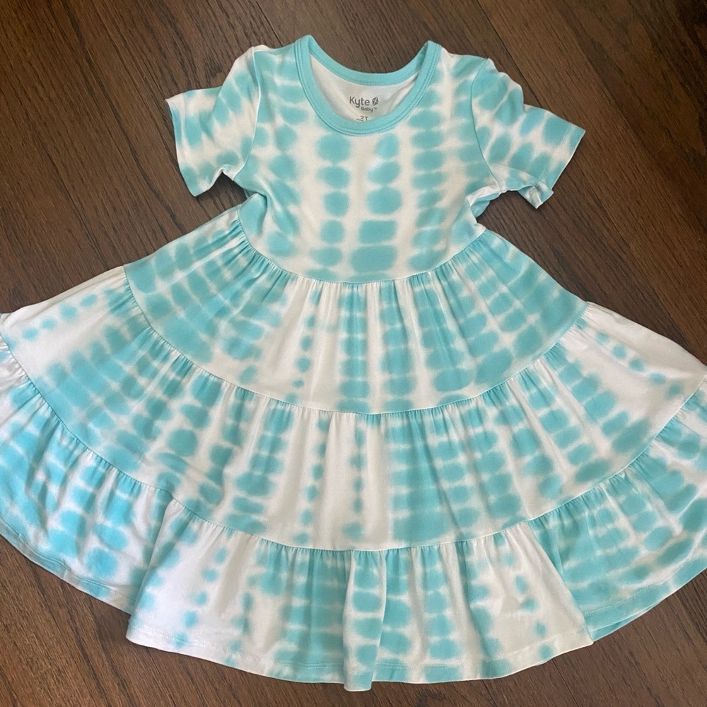Kyte Baby short sleeve tiered twirl dress robin rip tide , 2T
